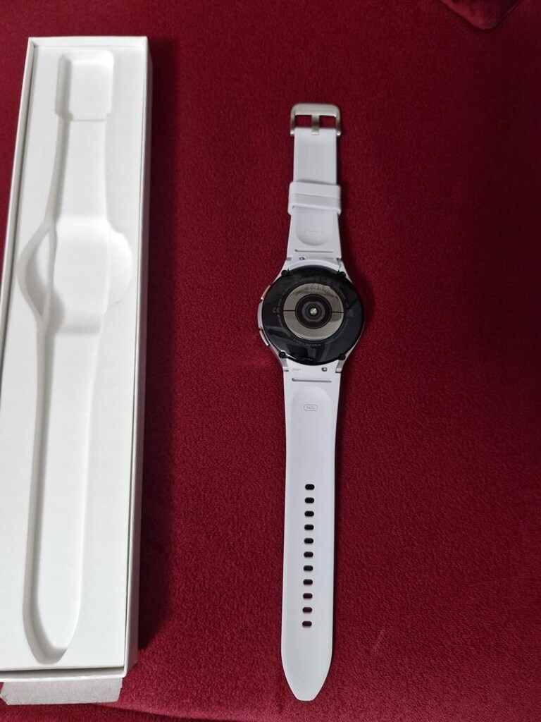 SAMSUNG GALAXY WATCH 4 CLASSIC - 2