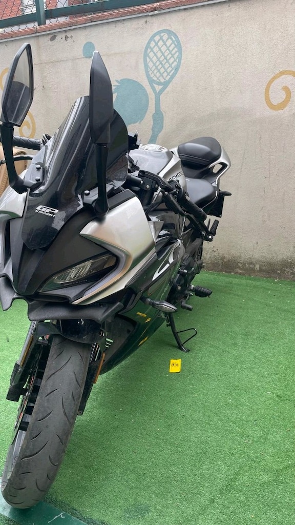 CFMOTO 250SR - 5