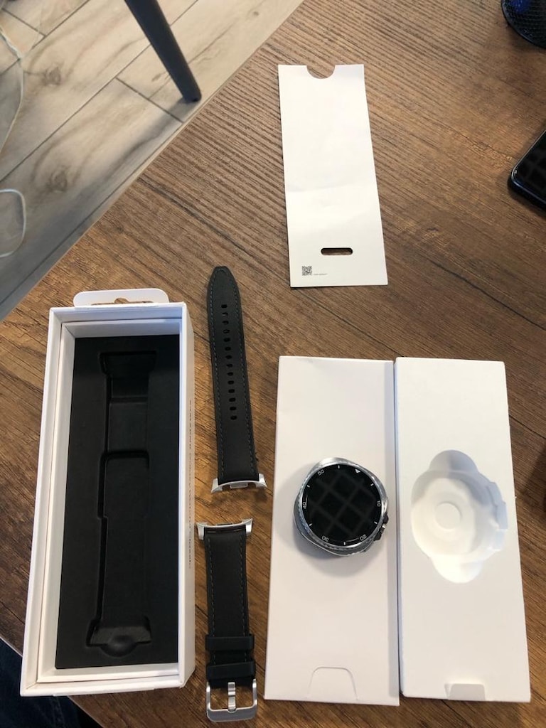 Samsung Galaxy Classic Watch 8 - 3