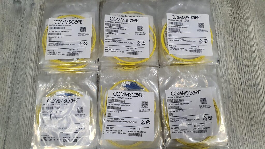 COMMSCOPE Single Mode Pigtail LC 1 M. FBWLCU11-JXF003 - 2