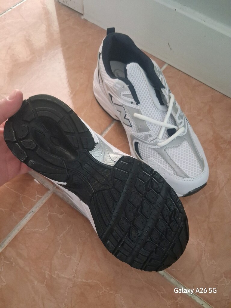 New balance - 4