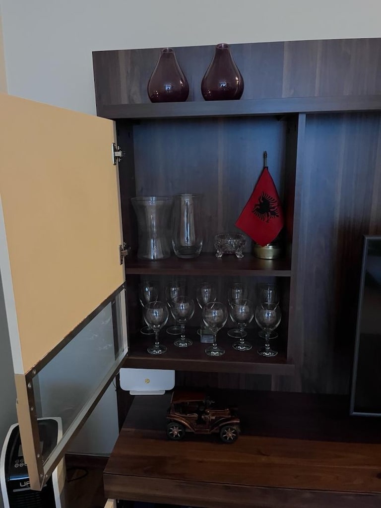 Televizyon Ünitesi / Evden ayrılmama son 10 gün geleni üzmem - 5