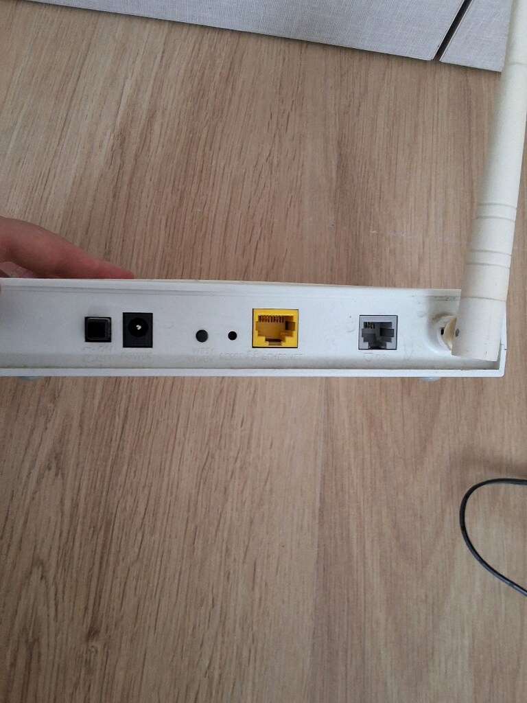 Zyxel P-660W TX Modem - 7
