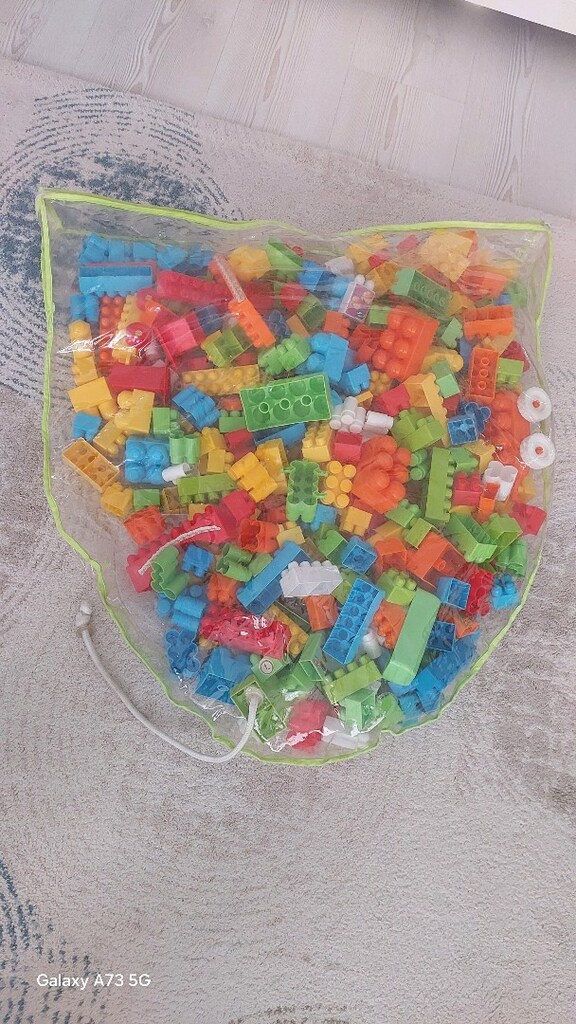 Lego oyuncak 300 adet - 6