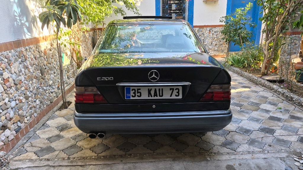94 MODEL E200 - 11