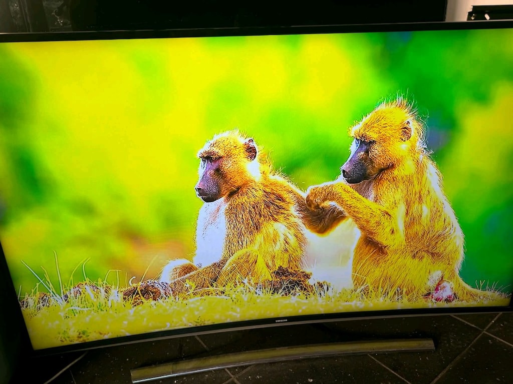 140 Samsung curved 4k ultra HD temiz sorunsuz televizyon - 3