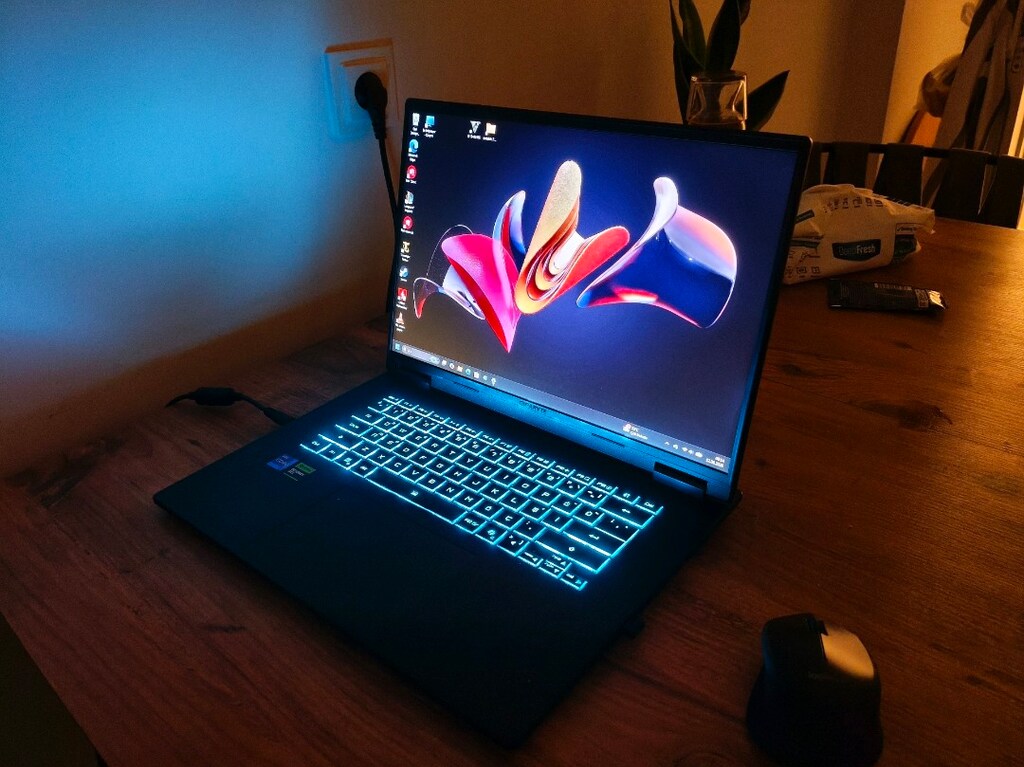 Gigabyte Gaming A16 CMH | i7-13620H / RTX 4050 / 32GB RAM / 16" 165Hz - 2