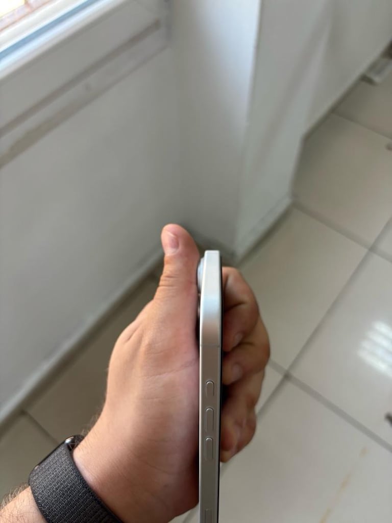 IPHONE 16 PLUS 128 GB - 4