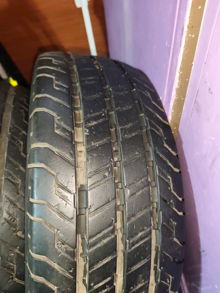 235 65 16 C continental 2 adet lastik - 5