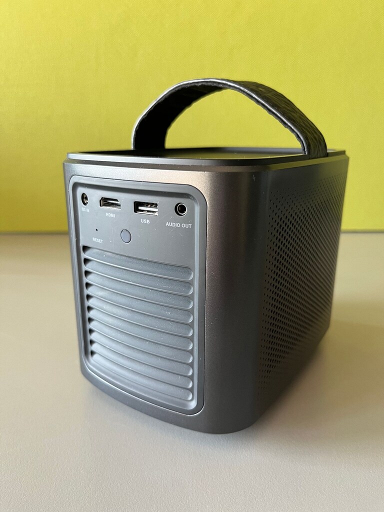 Anker Nebula Mars II Pro Taşınabilir WiFi Kablosuz Projeksiyon - 2