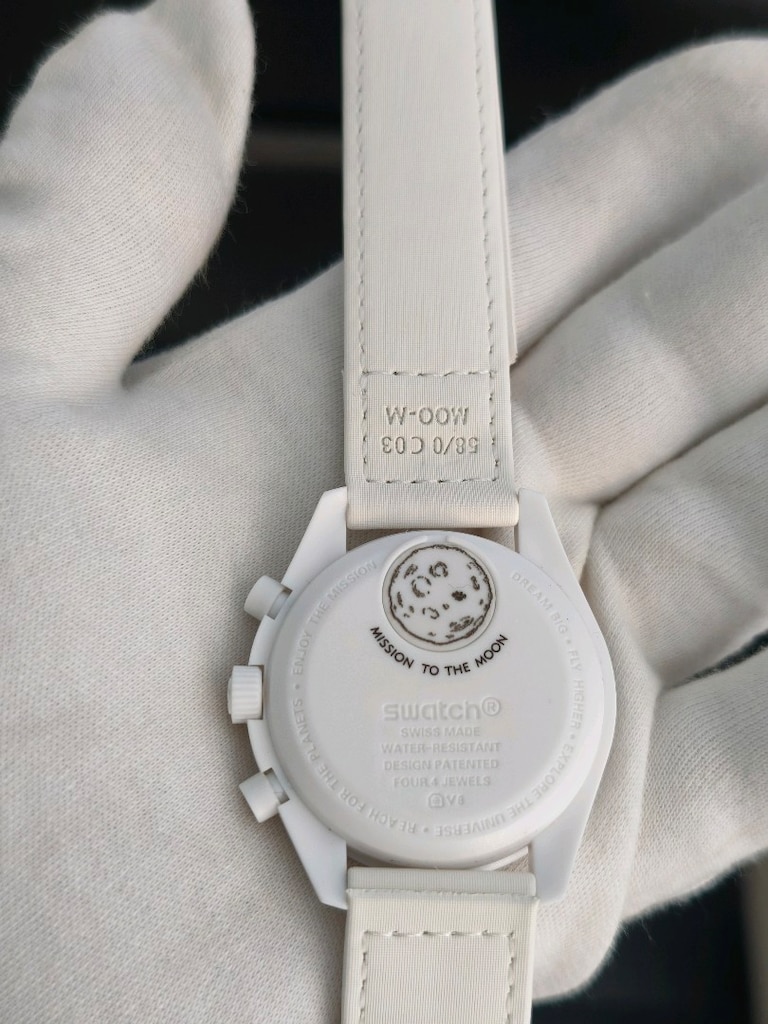 OMEGA X MOONWATCH FONKSİYONEL SAAT - 4