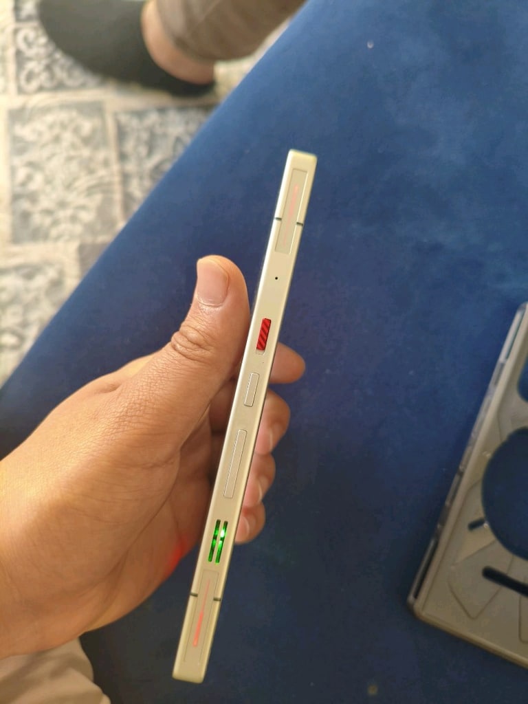redmagic 11 pro - 6