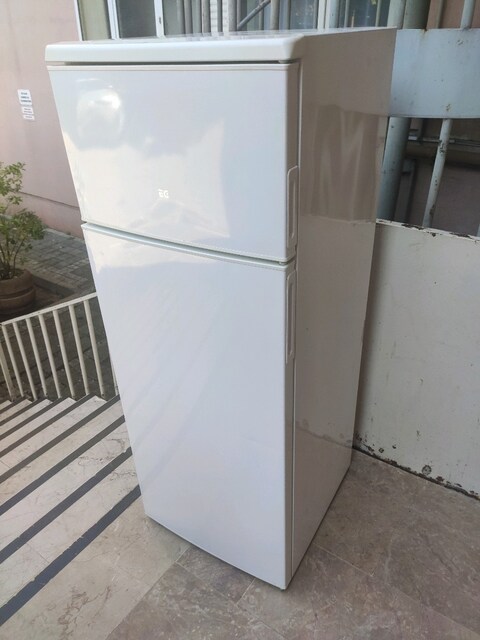 SEG Üstten Donduruculu Küçük Buzdolabı 145cm No Frost 2.el Temiz
