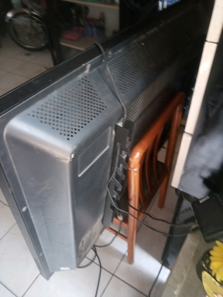 Samsung 106 ekran sorunsuz LCD TV - 4
