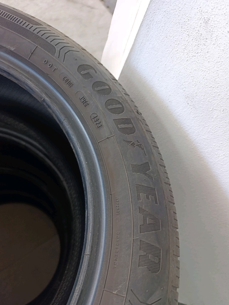 205 55 16 Goodyear - 3