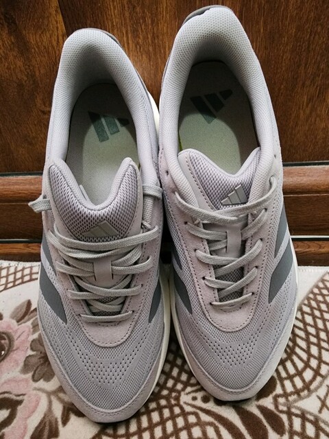 Adidas spor ayakkabı
