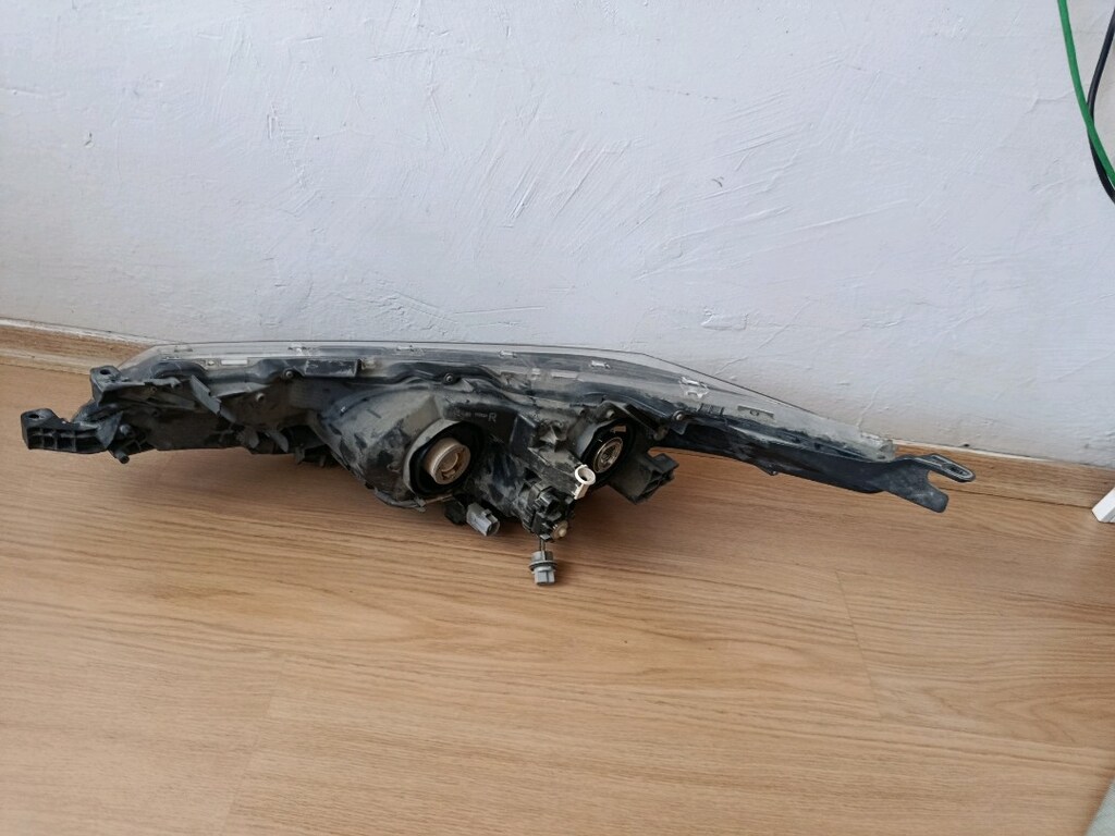 makyajlı kasa Toyota Corolla sağ ön far - 4