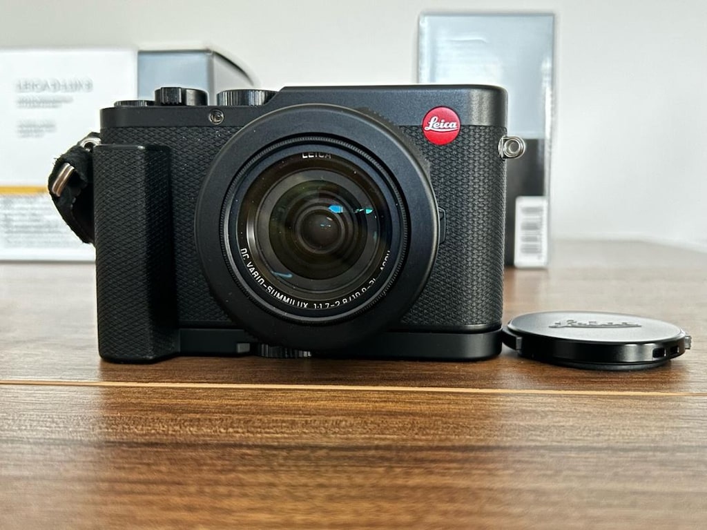 LEİCA D-LUX 8 - 10