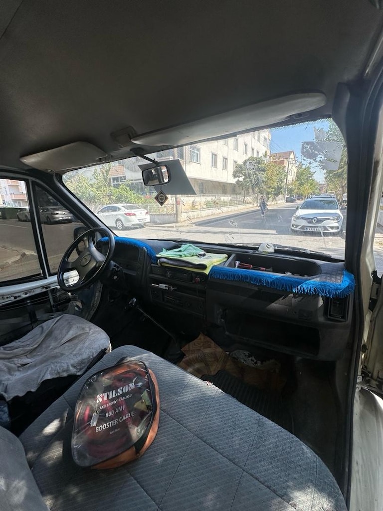 2004 trafik çıkışlı ford transit eski banka aracı - 2