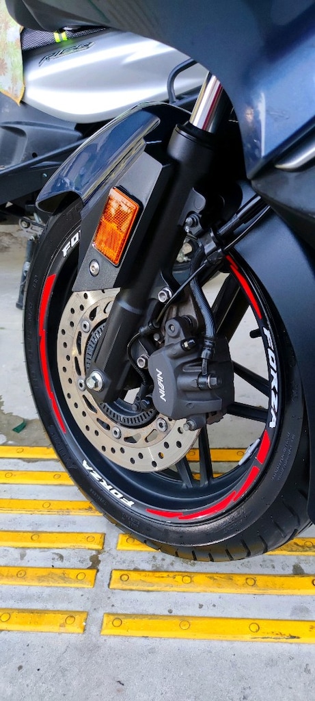 Honda Forza 250 - 10