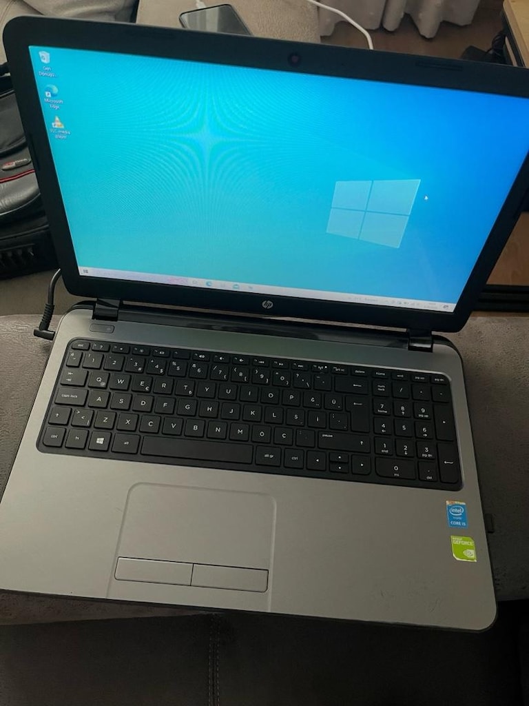 FİYAT SON ! HP i5 Laptop - 3