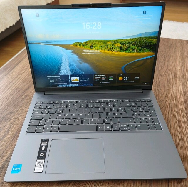 Garantili Lenovo IdeaPad 1TB SSD / 16 DDR5 RAM