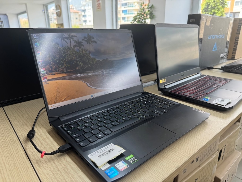 *İ5 11300H İŞLEMCİ *16GB RAM *512GB SSD *RTX 3050 4 GB E.K LENOVO İDEA - 4
