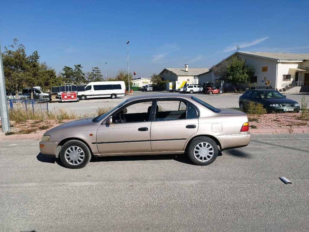 TOYOTA COROLLA EFSANE KASA 1997 GLİ - 3