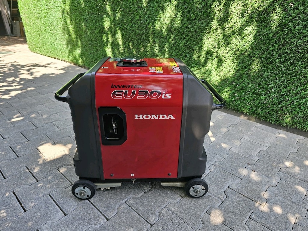 HONDA EU30is 3kvA marşlı benzinli jeneratör - 3