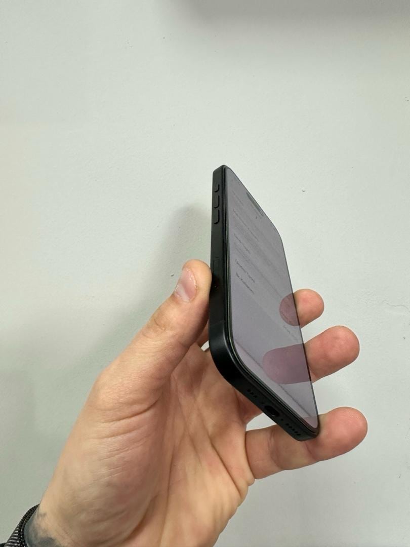 İphone 16 düz siyah YD - 2
