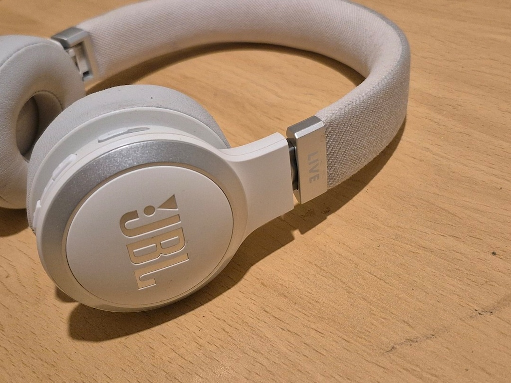 JBL Live 670NC Bluetooth Kulaklık - 4