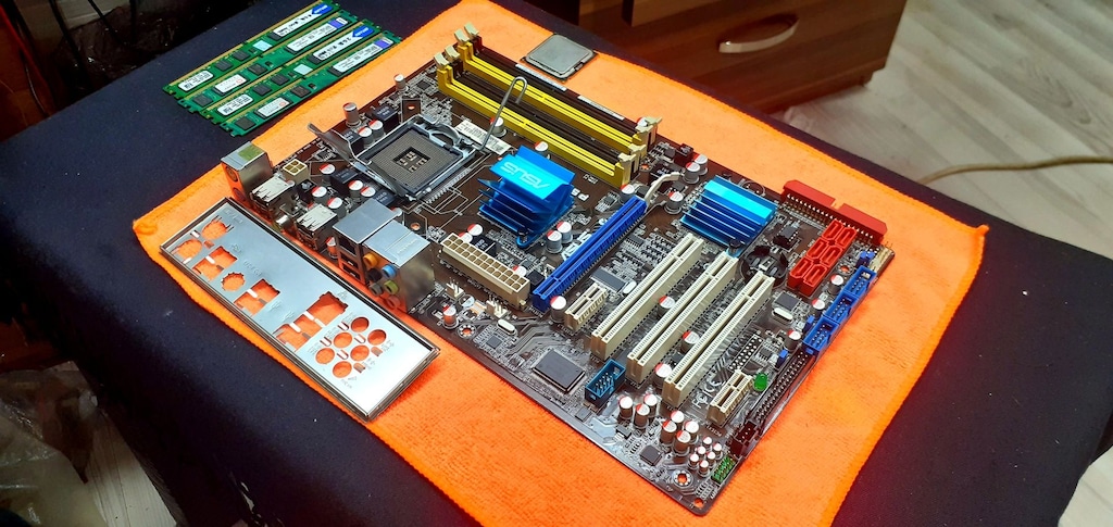 ASUS P5QL PRO NVMe M.2 SSD+XEON BIOS MOD Destekli Anakart - 8