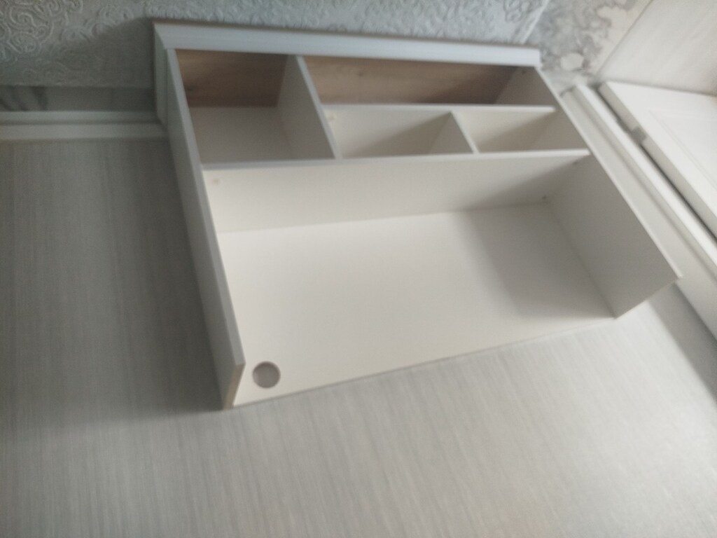 Masa üstü kitaplık