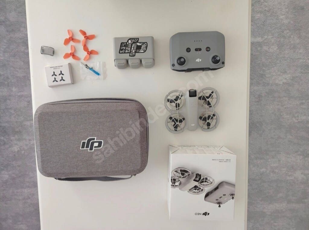 DJI Neo Fly More Combo - 3