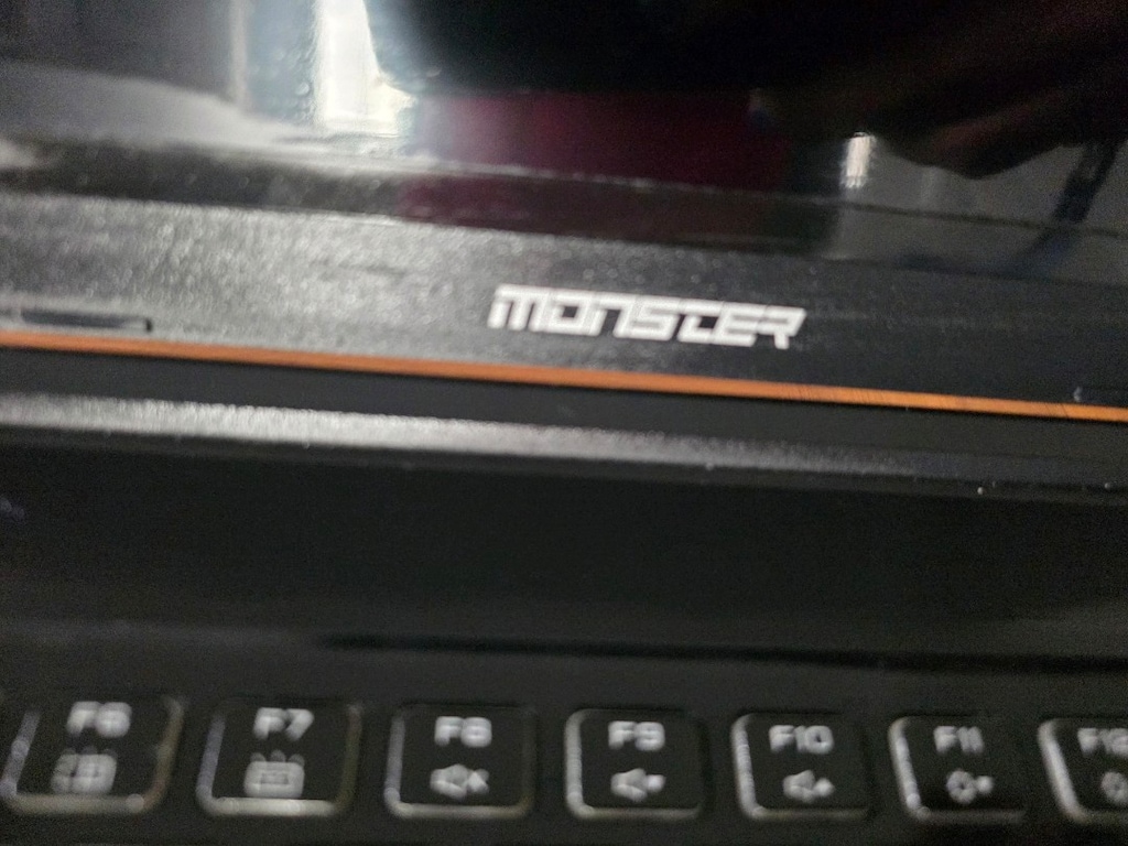 Monster Abra A5 Laptop - 4