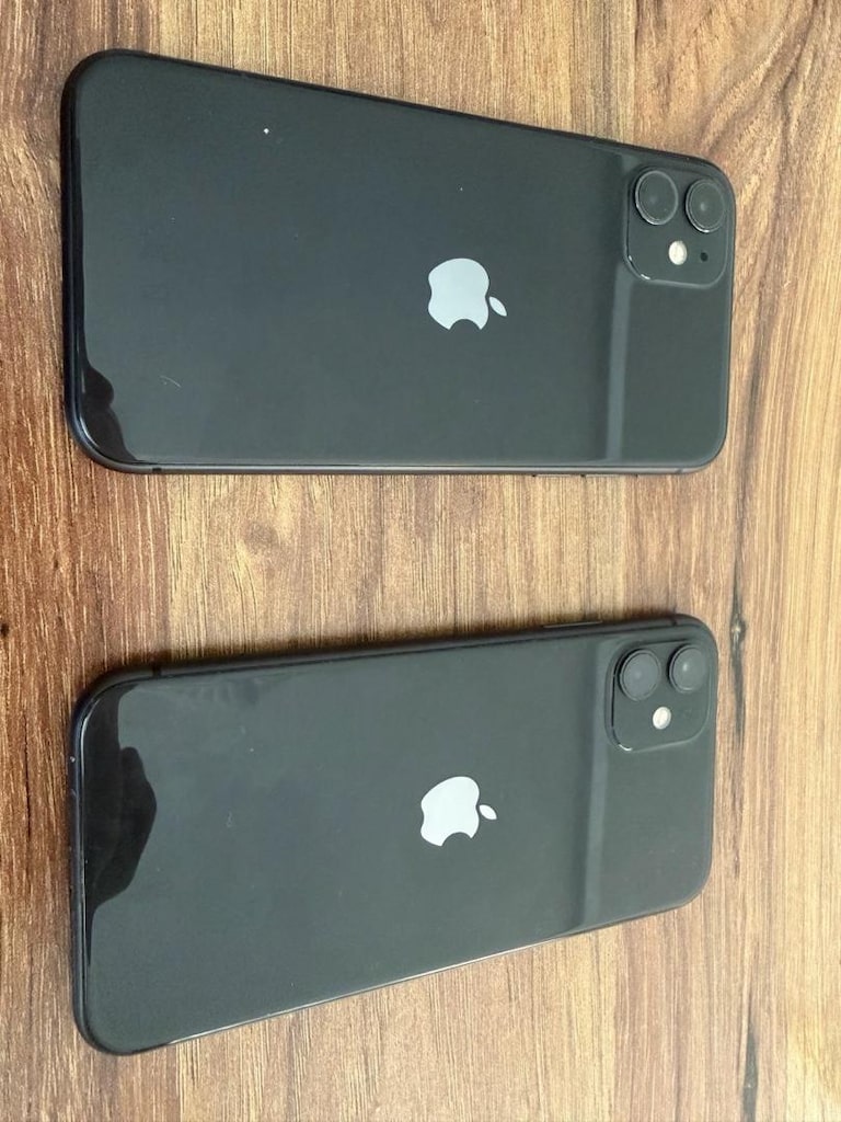 İPhone 11- iki adet - 2