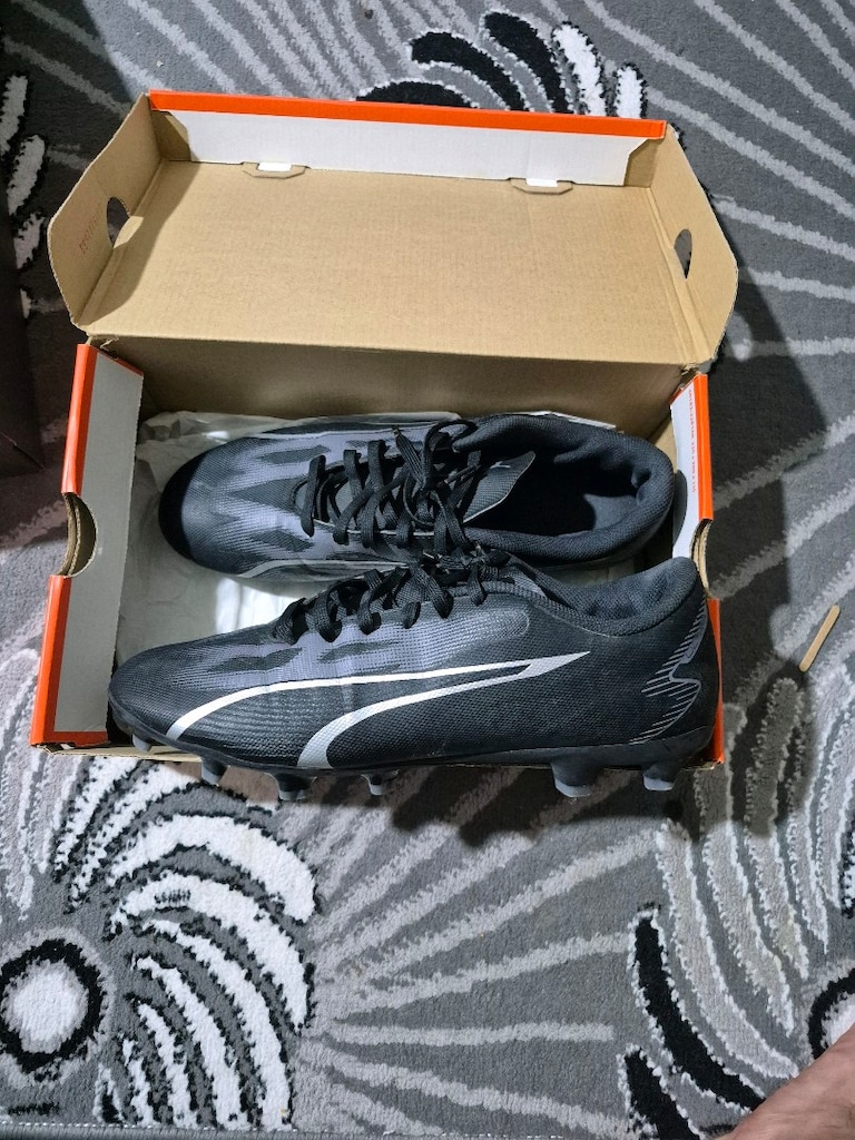 Puma krampon halı sahaya uygun - 2