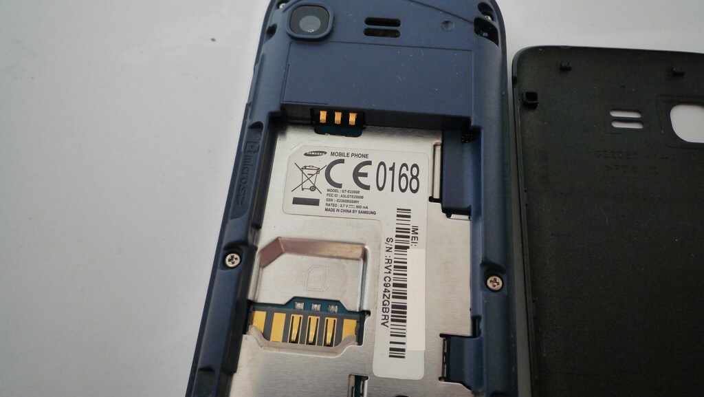 Samsung GT-E2350B Cep Telefonu - 7