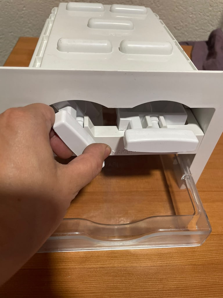 Orijinal No-Frost Buzdolabı Buzmatik Grubu (Twist Ice Maker Kutusu) - 3
