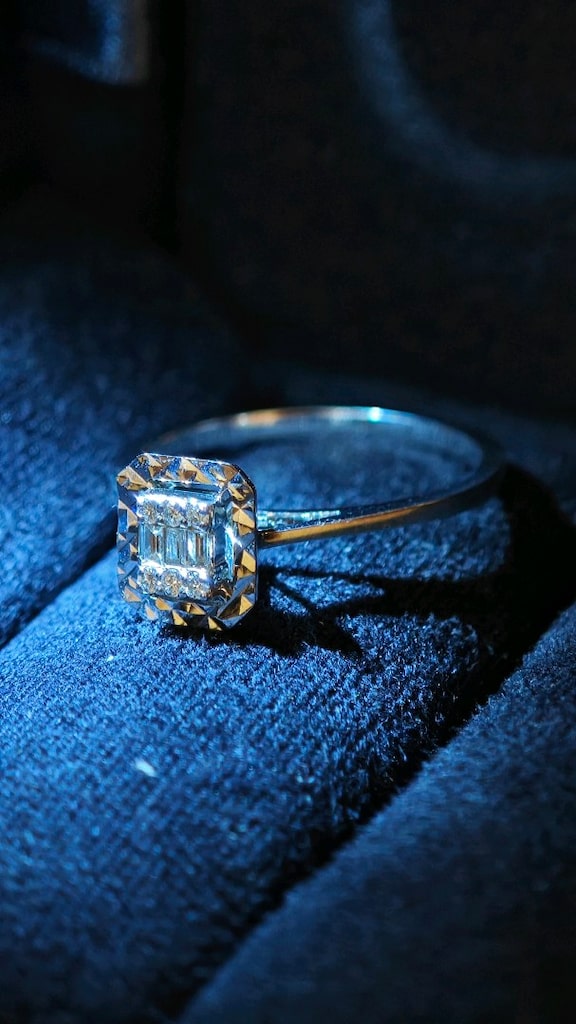 Blue Diamond 0.10 Karat Baget Pırlanta
