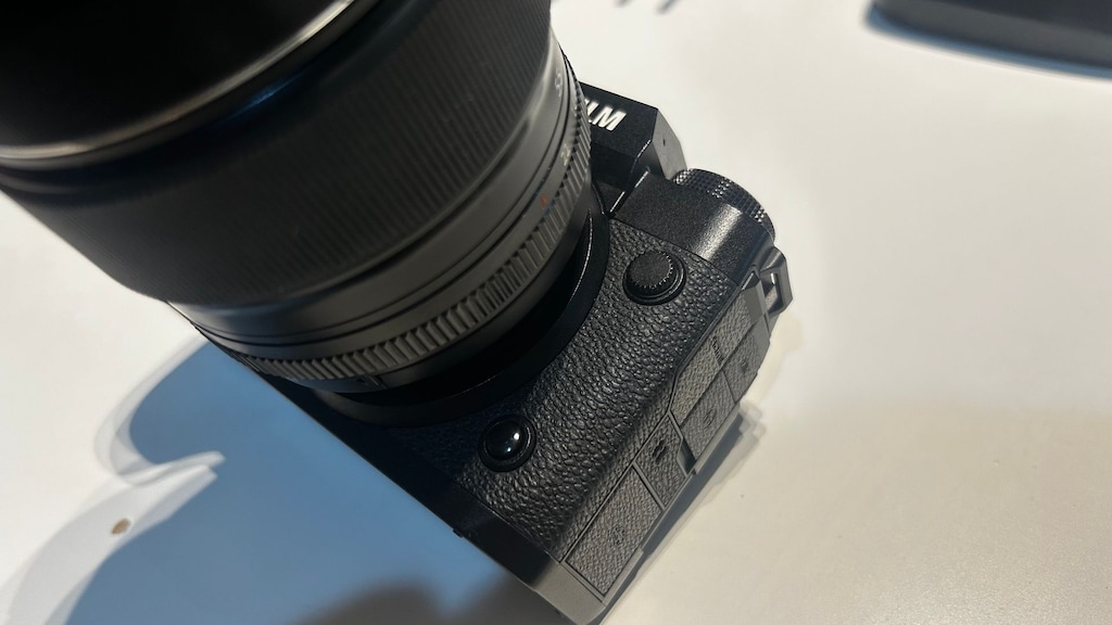 FULL SET Fujifilm XH-2 + Fujinon XF 16-55mm F2.8 + 512 GB CF B - 10
