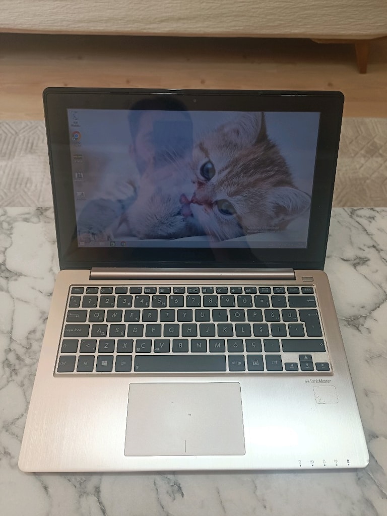 Asus Laptop - Dokunmatik Ekran - SSD - 9