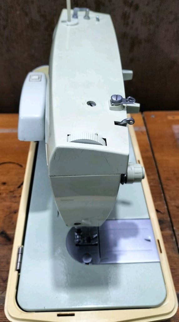 Singer 257 Zigzag Dikiş Makinası - letgo'dan Sıfırından Uygun Fiyata Al