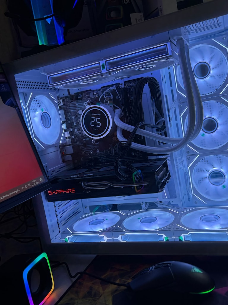 SIFIR GARANTİLİ MASAÜSTÜ OYUN BİLGİSAYARI RYZEN7 5700X-5700XT-180HZ - 5
