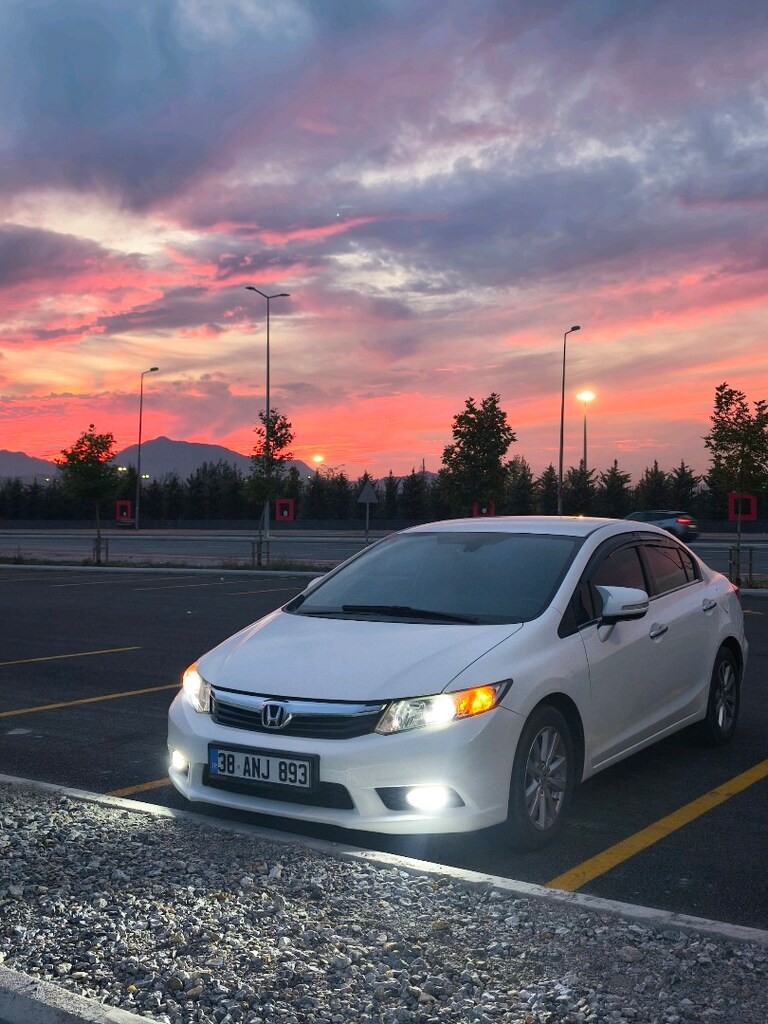2014 model Civic FB 7 Eco premium hasar kayıtsız temiz bakımlı - 16