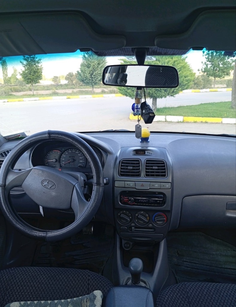Memurdan Hyundai 1.3 Accent - 5