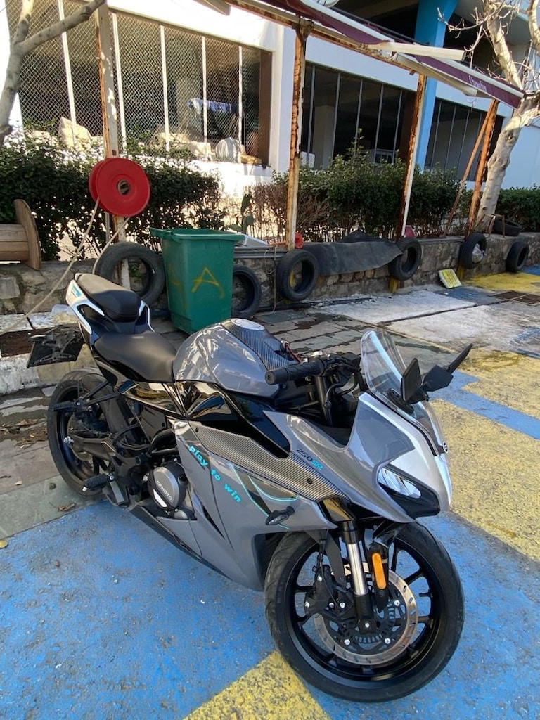 cf moto sr 250 - 2