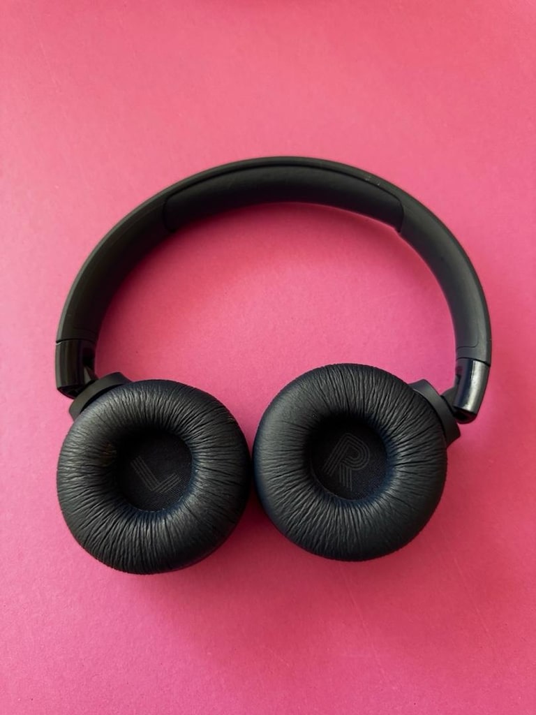 JBL 520BT KULAK ÜSTÜ KULAKLIK - 2