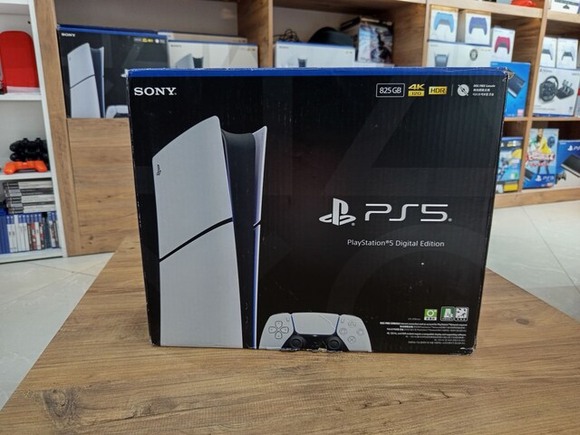PS5 SLİM DİGİTAL 24AY GARANTİLİ.ESKİ OYUN KONSOLLARI İLE TAKAS VARDIR.