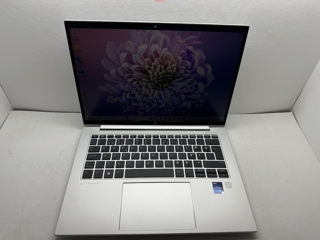 HP ELİTBOOK İ5 13. NESİL 16 GB RAM 256 M2SSD - 2